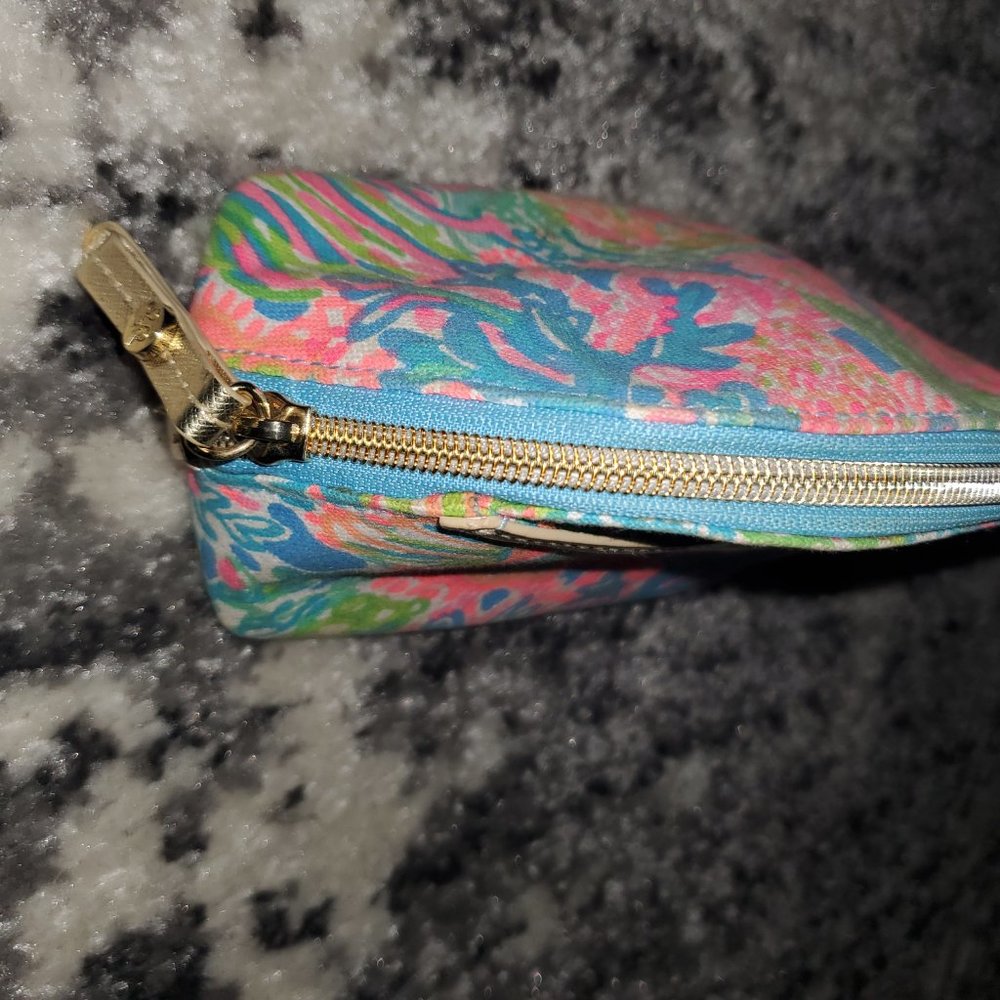 Lilly Pulitzer Carry Pouch Like NEW! - Picture 6 of 9